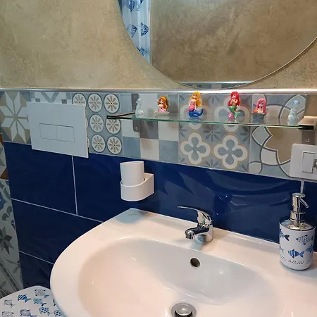 Aspra Al Delfino Blu
